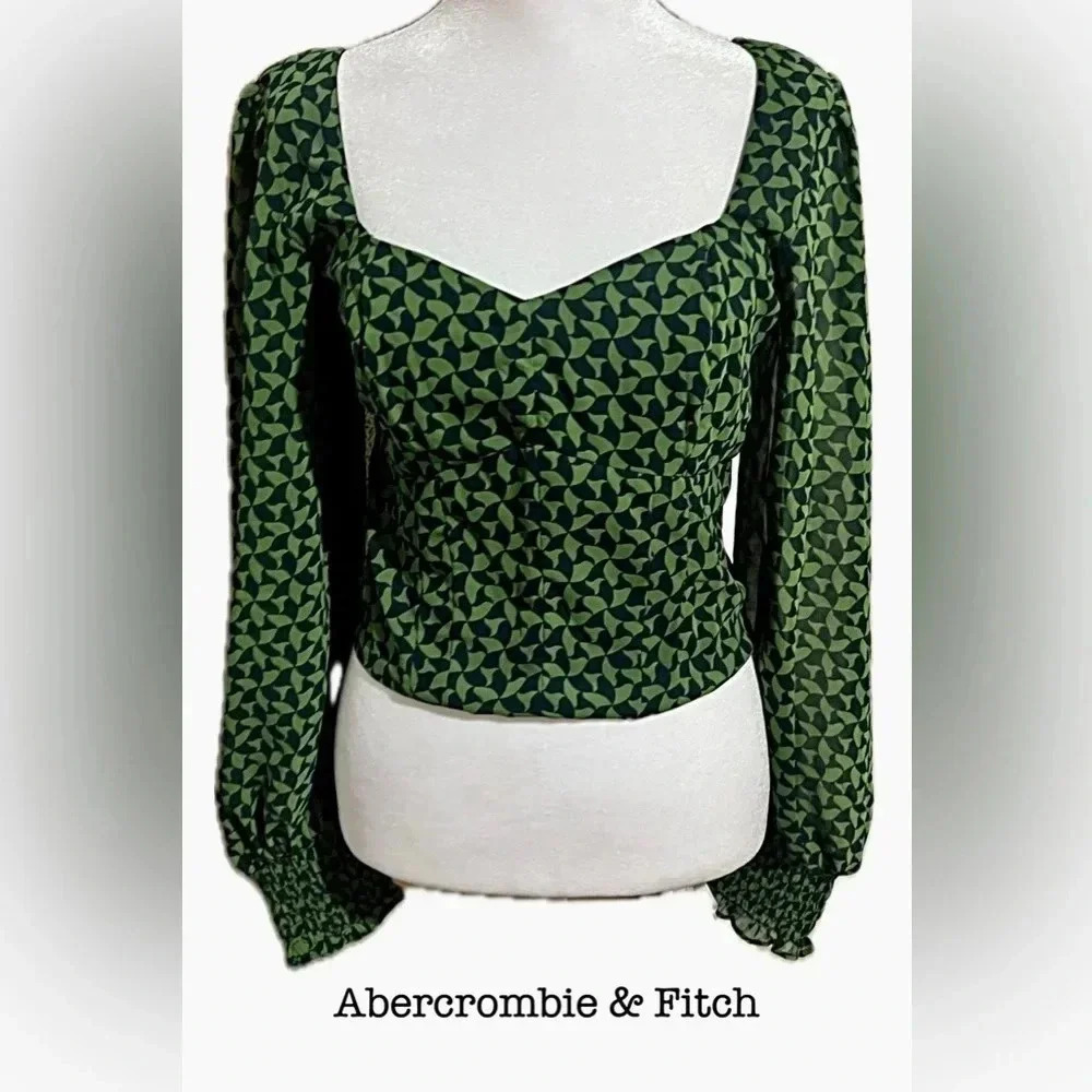 Abercrombie & Fitch blue and navy balloon sleeve crop top size small - Picture 2 of 10